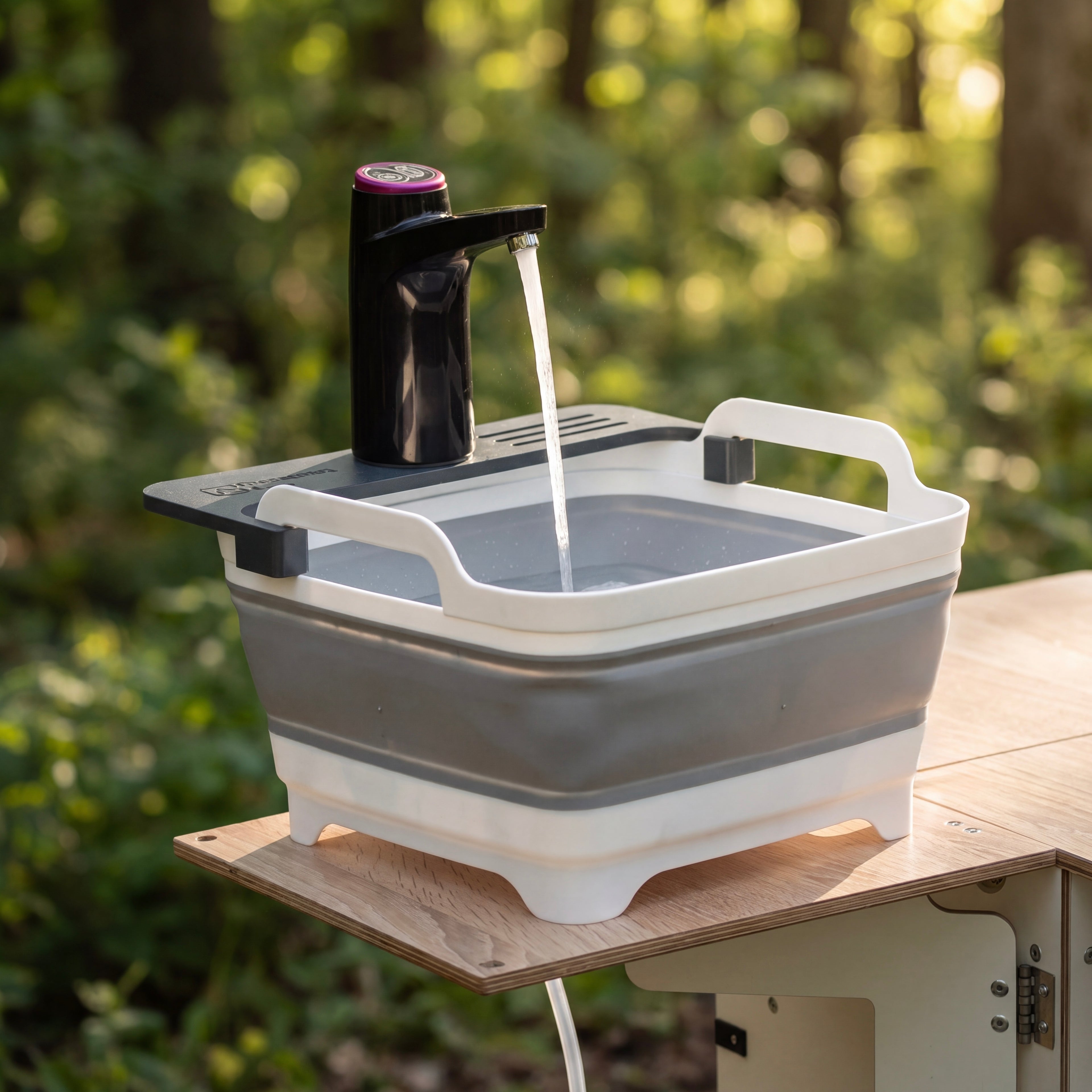 Portable camping sink
