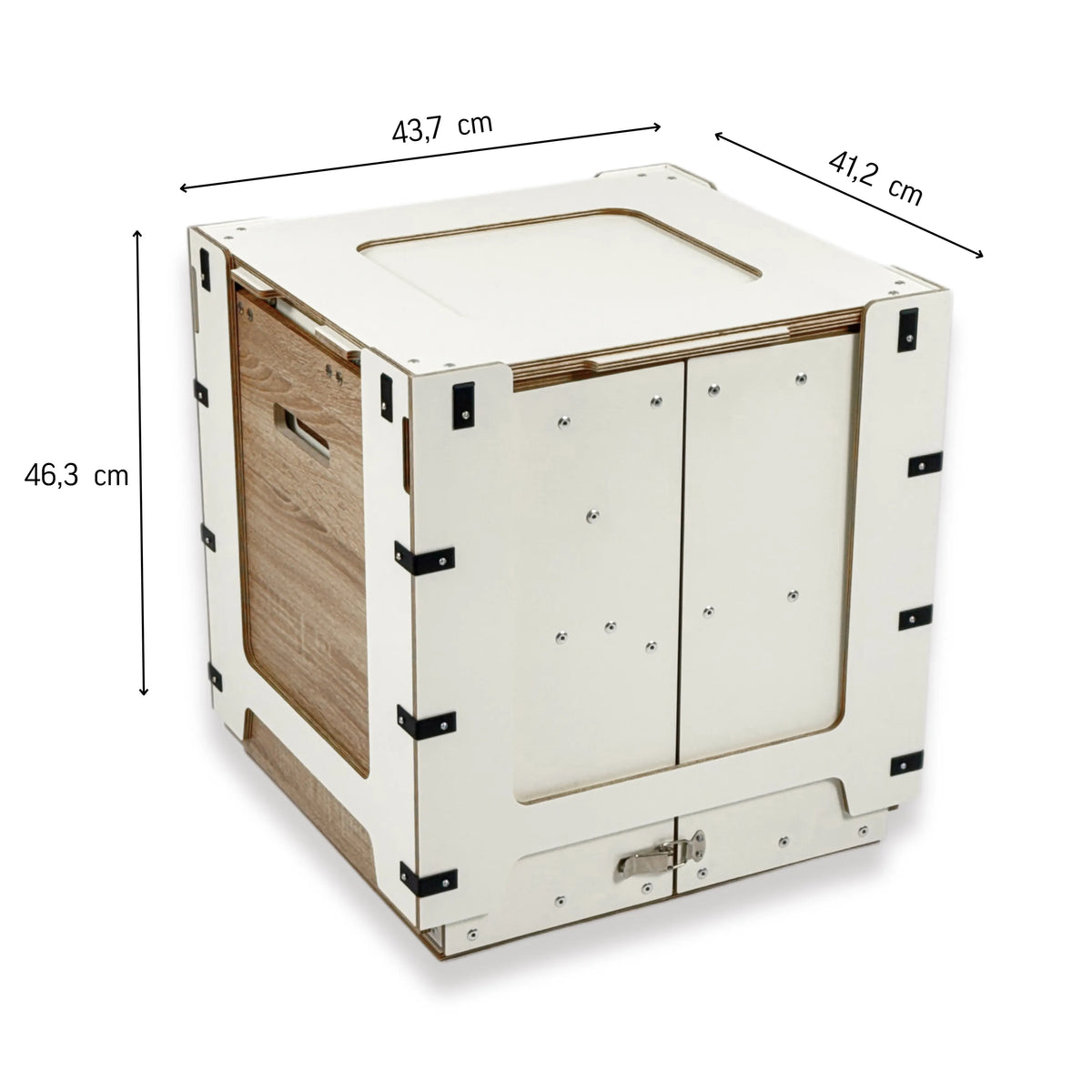 Afmetingen van de gesloten Camping Box: 43,7 cm x 41,2 cm x 46,3 cm